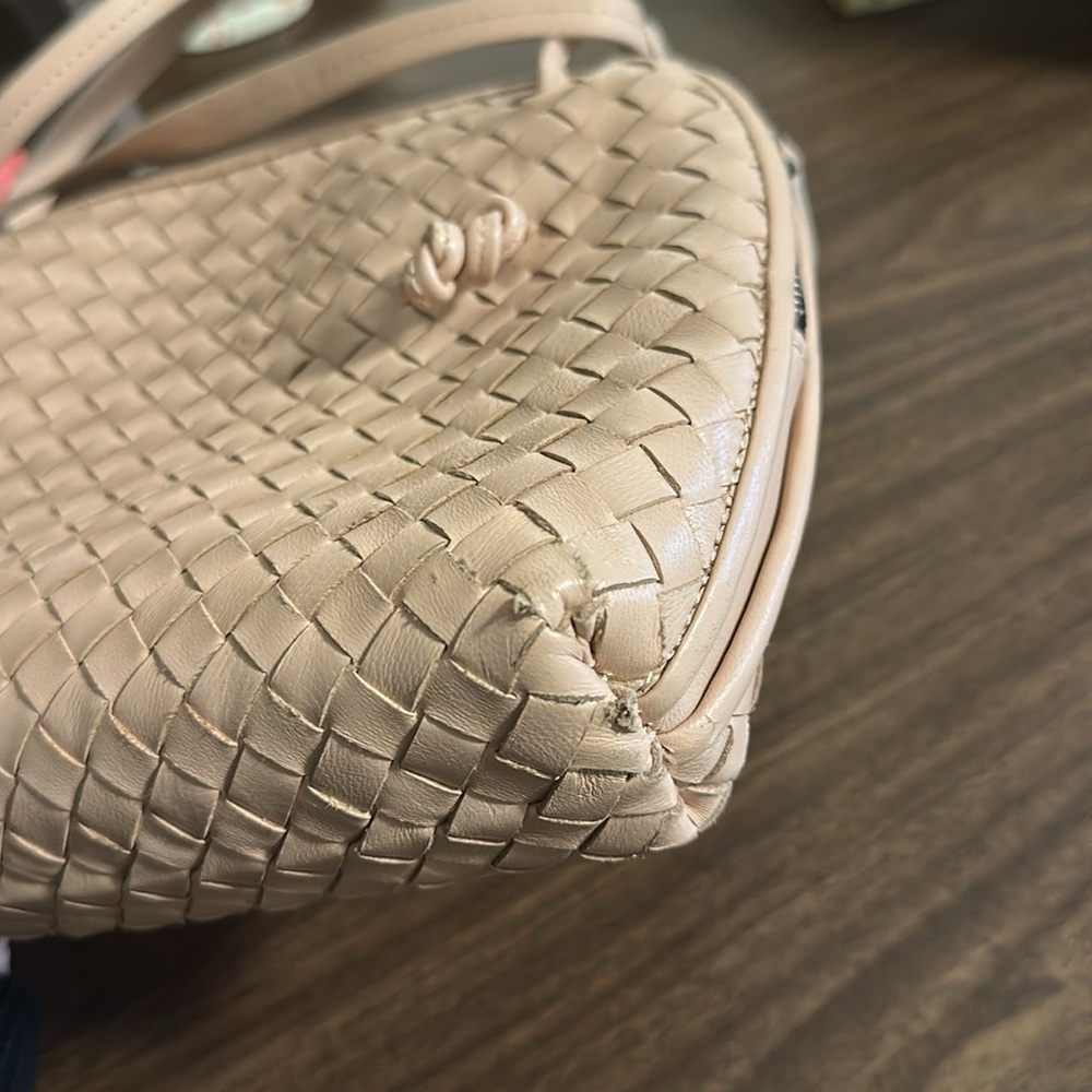 Bottega Veneta Nodini Leather Crossbody Bag - Picture 6 of 9